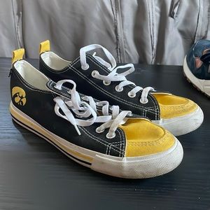 University Iowa shoes 7 men 9 women